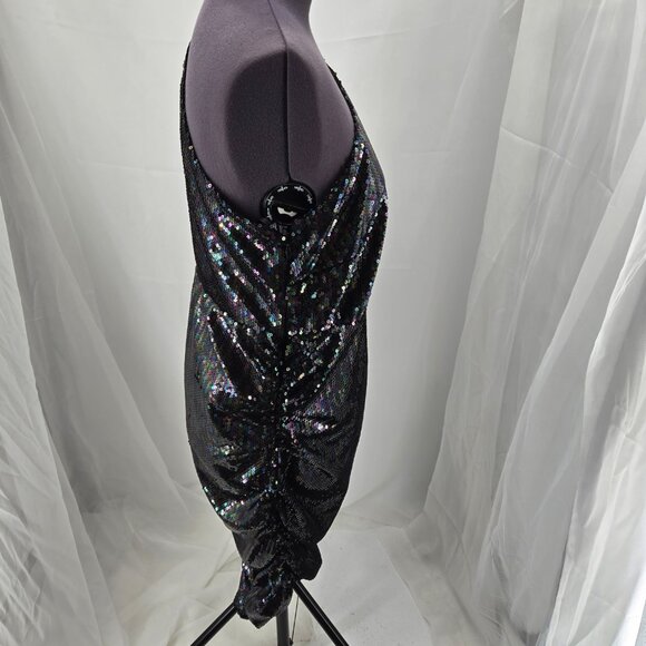 725-12 Torrid iridescent black one shoulder sequin Bodycon dress Size 2 16/18 - Picture 7 of 10